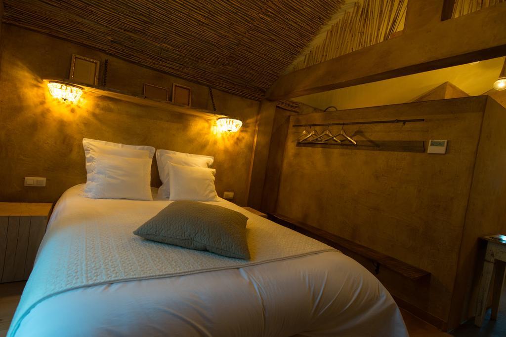 Les Chambres Du Vivier, Chambres D'Hotes Et Gite - A 100M - Durbuy Oda fotoğraf
